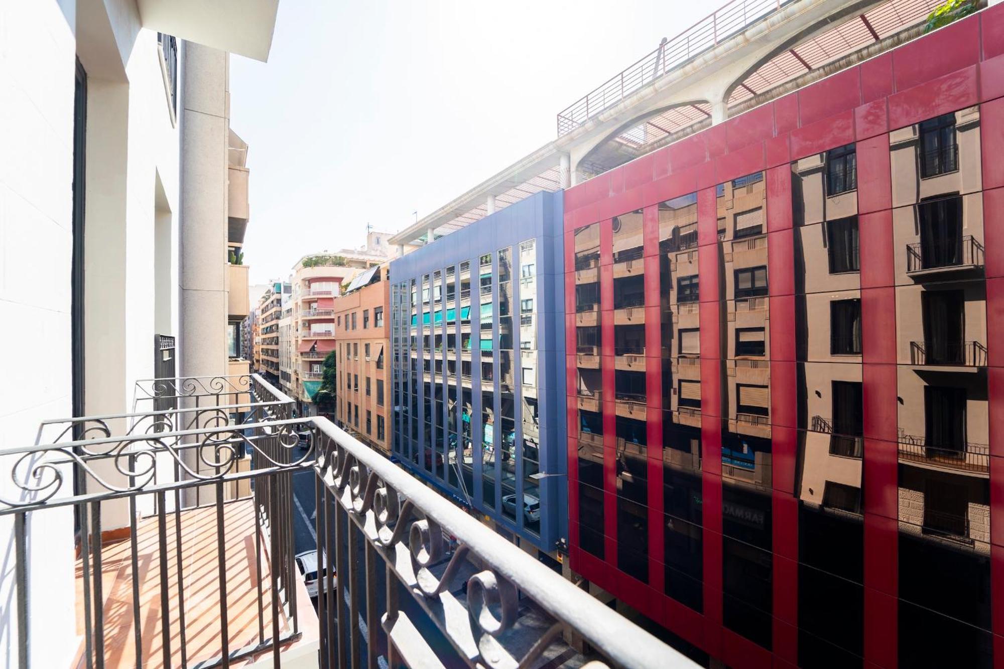 Edificio Reyes Catolicos Alicante Centro By Renthas Ruang foto
